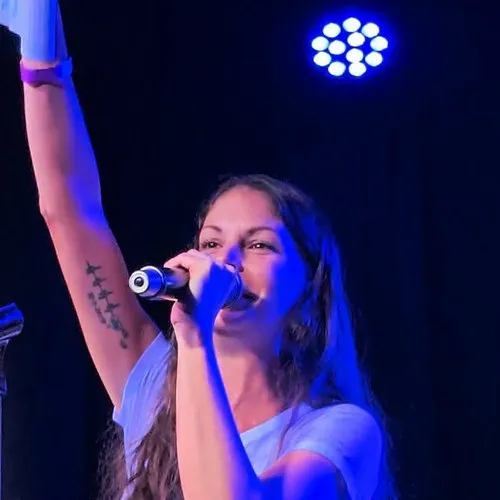 T Payne performing